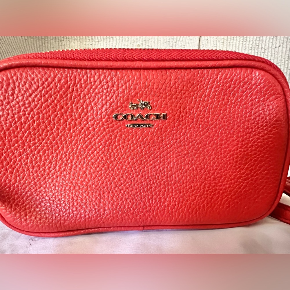 Coach Coral Red Pebbled Leather Crossbody Camera Bag - Picture 2 of 9
